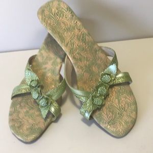 Cute green flower sandal